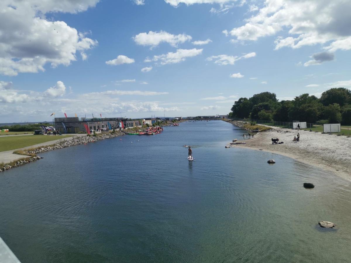 Lovely Top Floor Apart Copenhagen Near Airport, Metro And The Beach Exterior photo