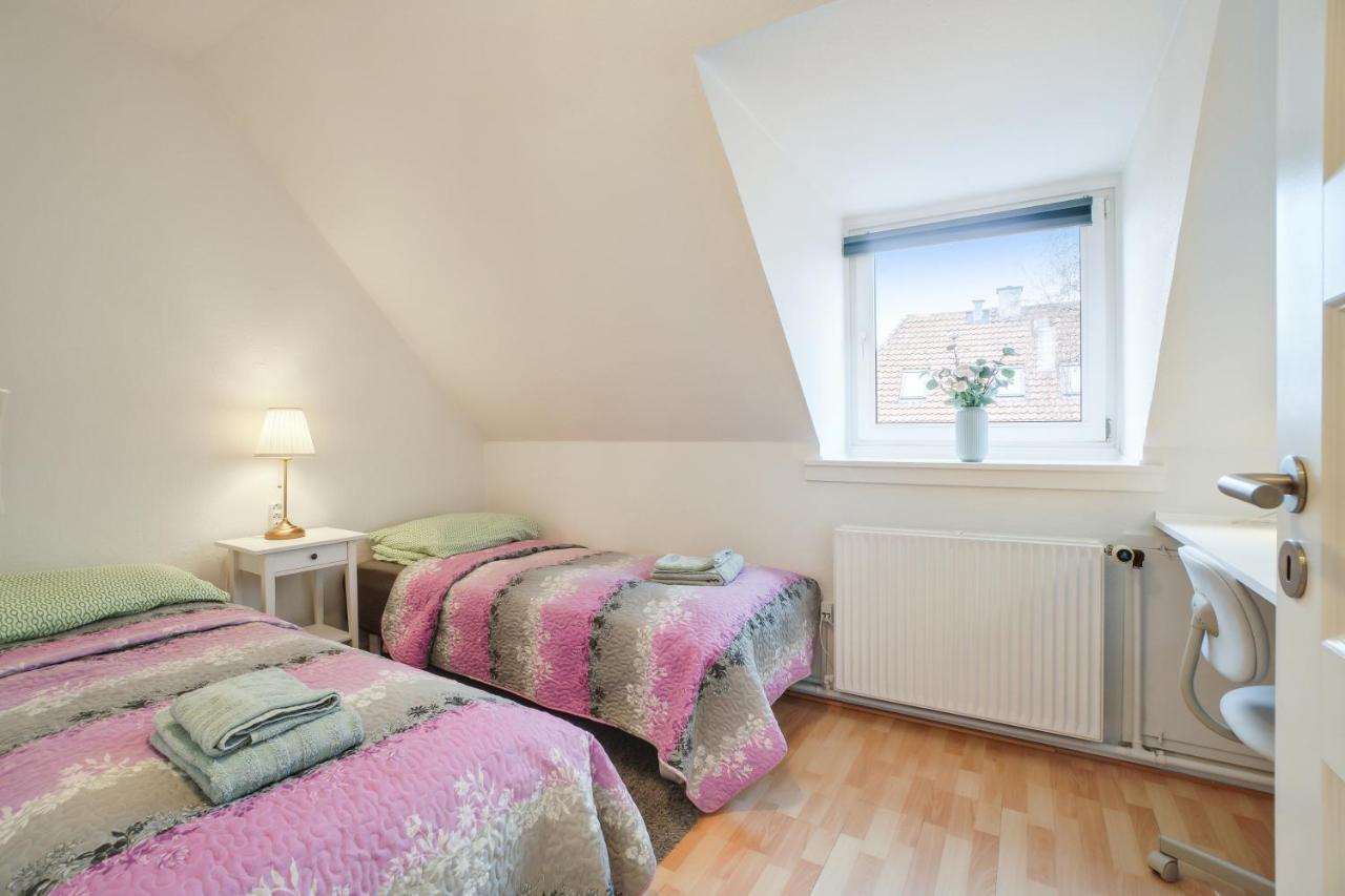 Lovely Top Floor Apart Copenhagen Near Airport, Metro And The Beach Exterior photo
