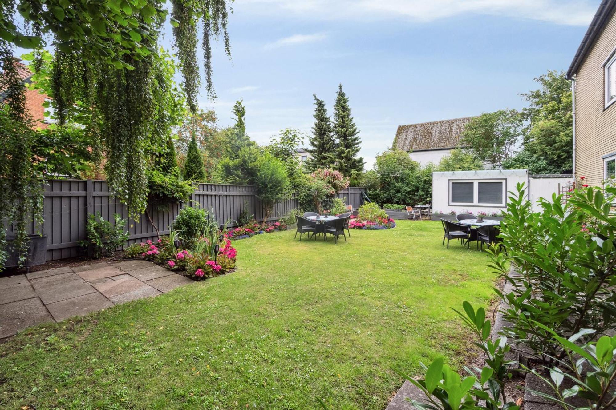 Lovely Top Floor Apart Copenhagen Near Airport, Metro And The Beach Exterior photo